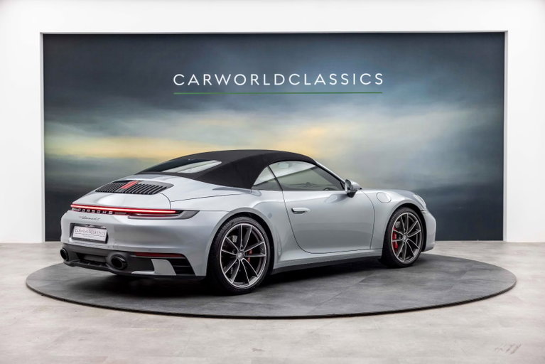 Porsche 992 Carrera 4S