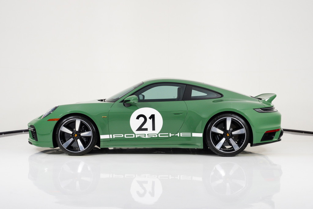 Porsche 992 Sport Classic