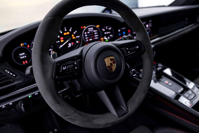 Porsche 992 Carrera GTS
