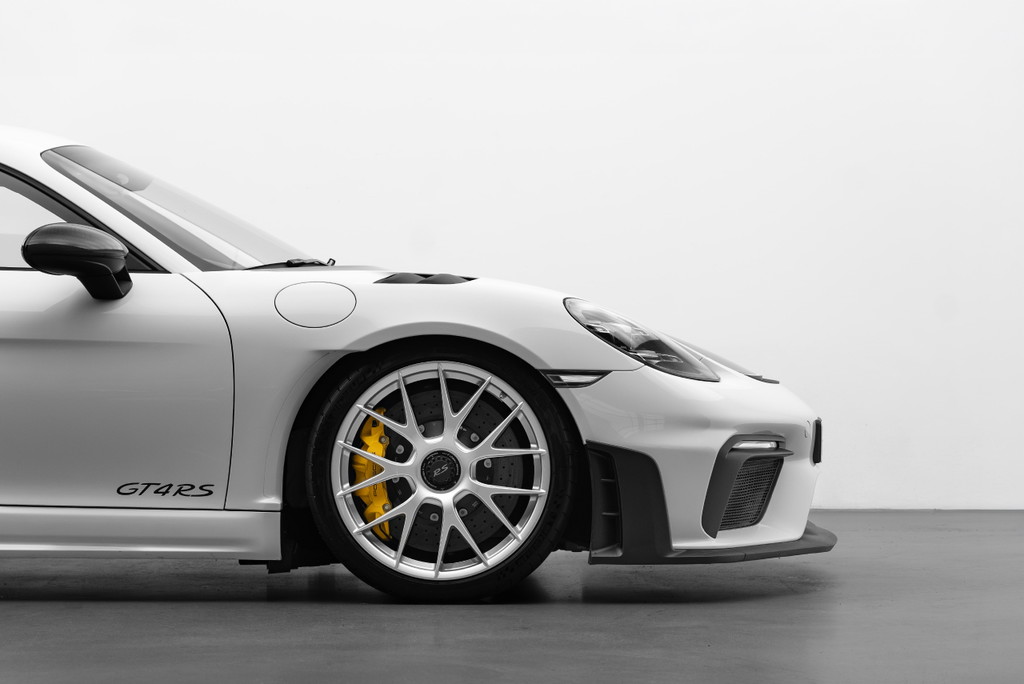 Porsche 718 Cayman GT4 RS