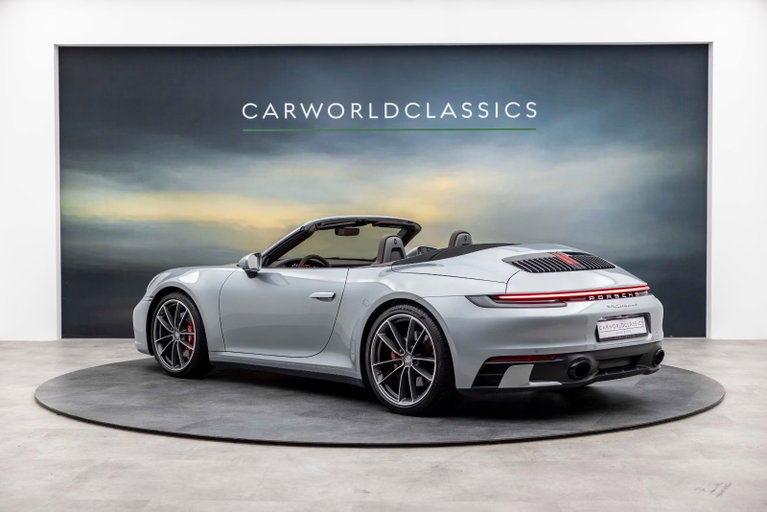 Porsche 992 Carrera 4S