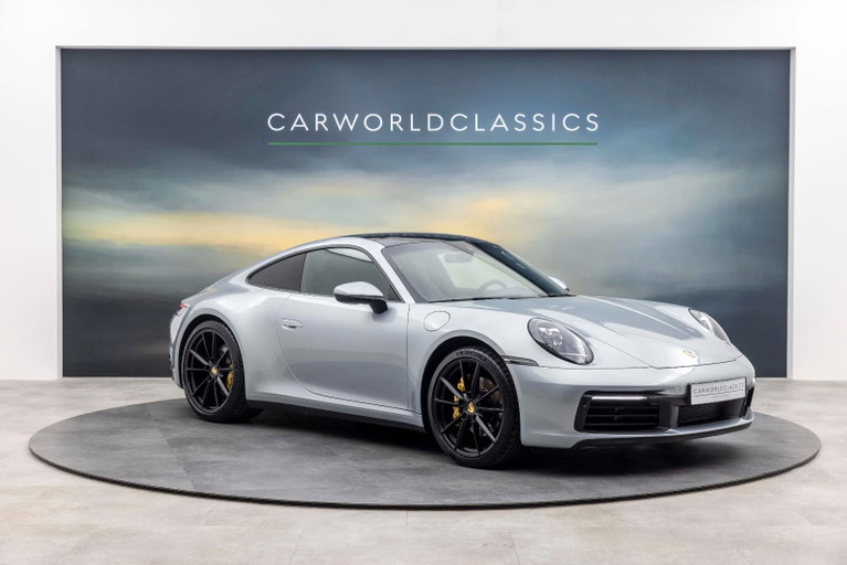 Porsche 992 Carrera