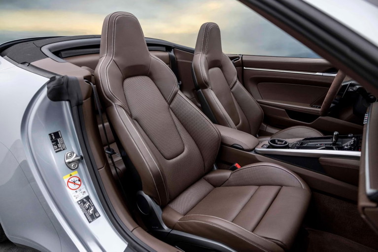 Porsche 992 Carrera 4S