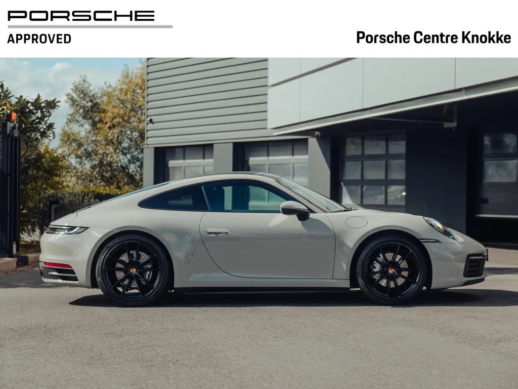 Porsche 992 Carrera