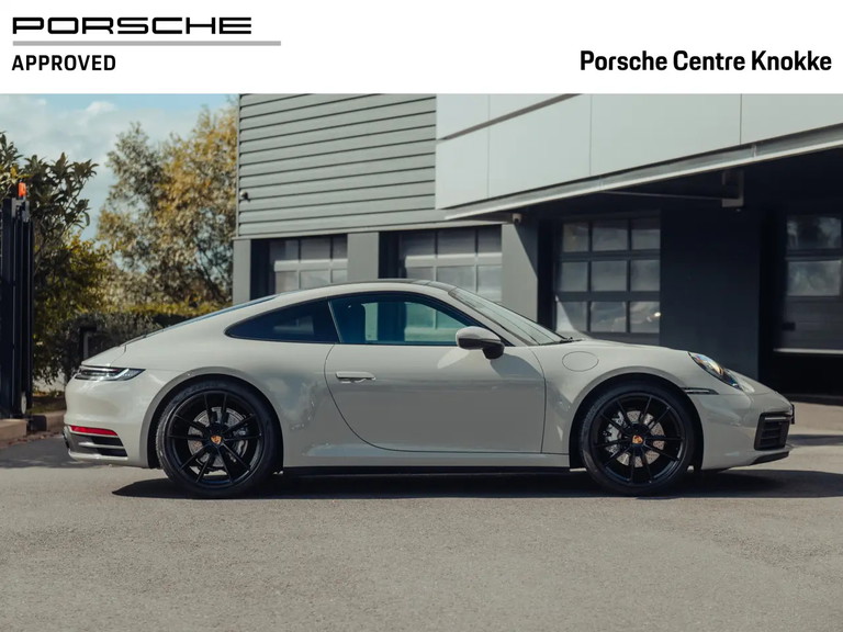 Porsche 992 Carrera