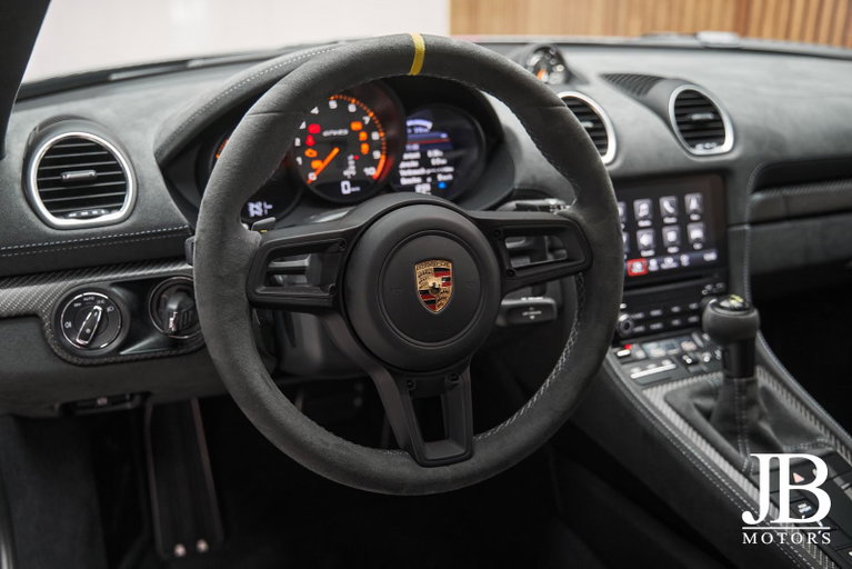 Porsche 718 Cayman GT4 RS
