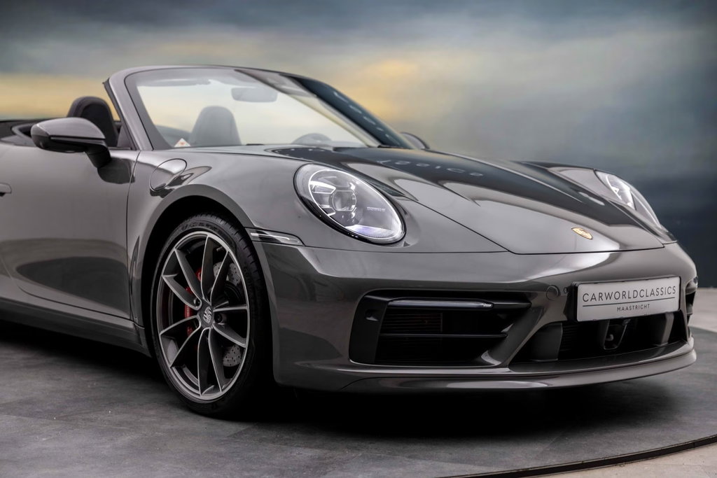 Porsche 992 Carrera 4S