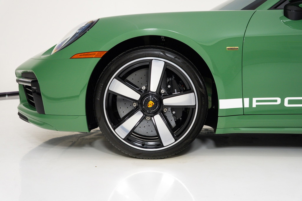 Porsche 992 Sport Classic