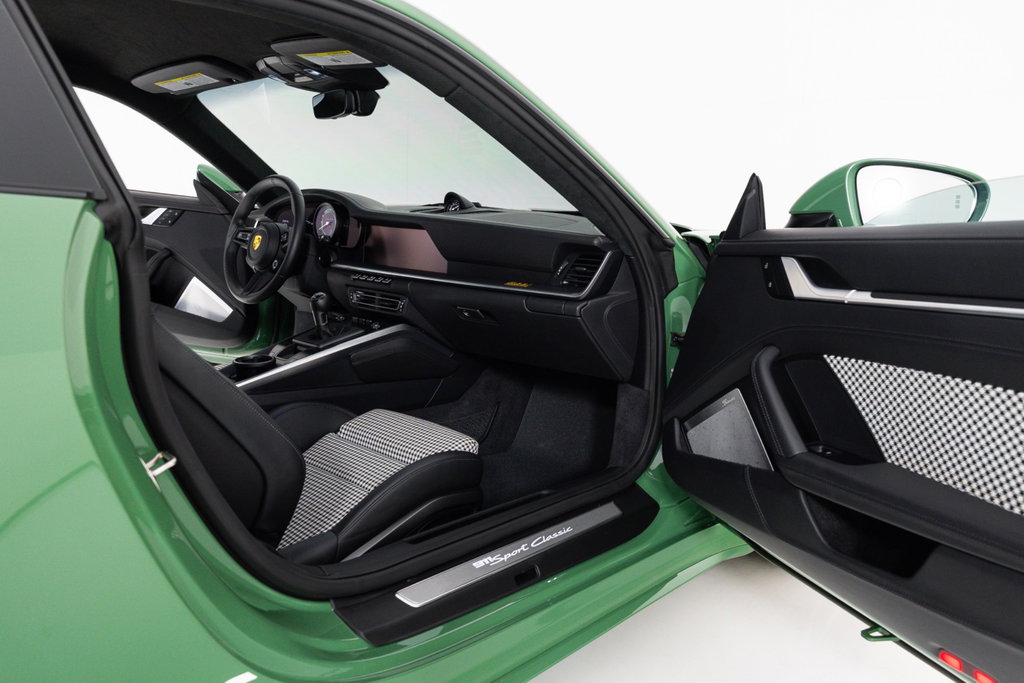 Porsche 992 Sport Classic