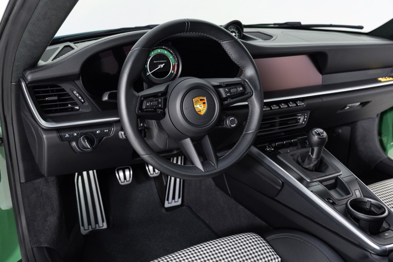 Porsche 992 Sport Classic