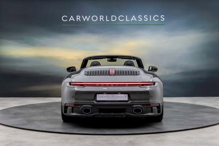 Porsche 992 Carrera 4S