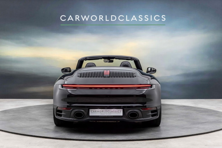 Porsche 992 Carrera