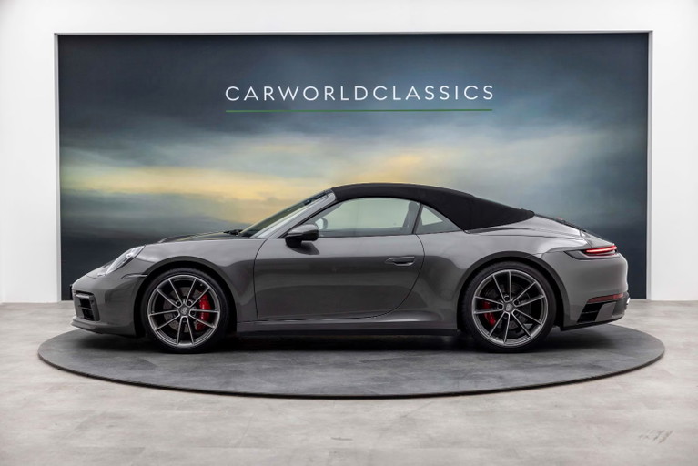 Porsche 992 Carrera 4S