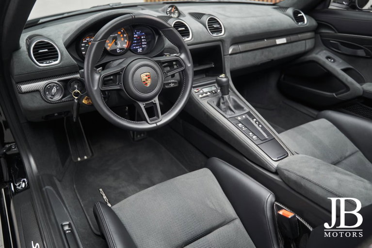 Porsche 718 Spyder RS