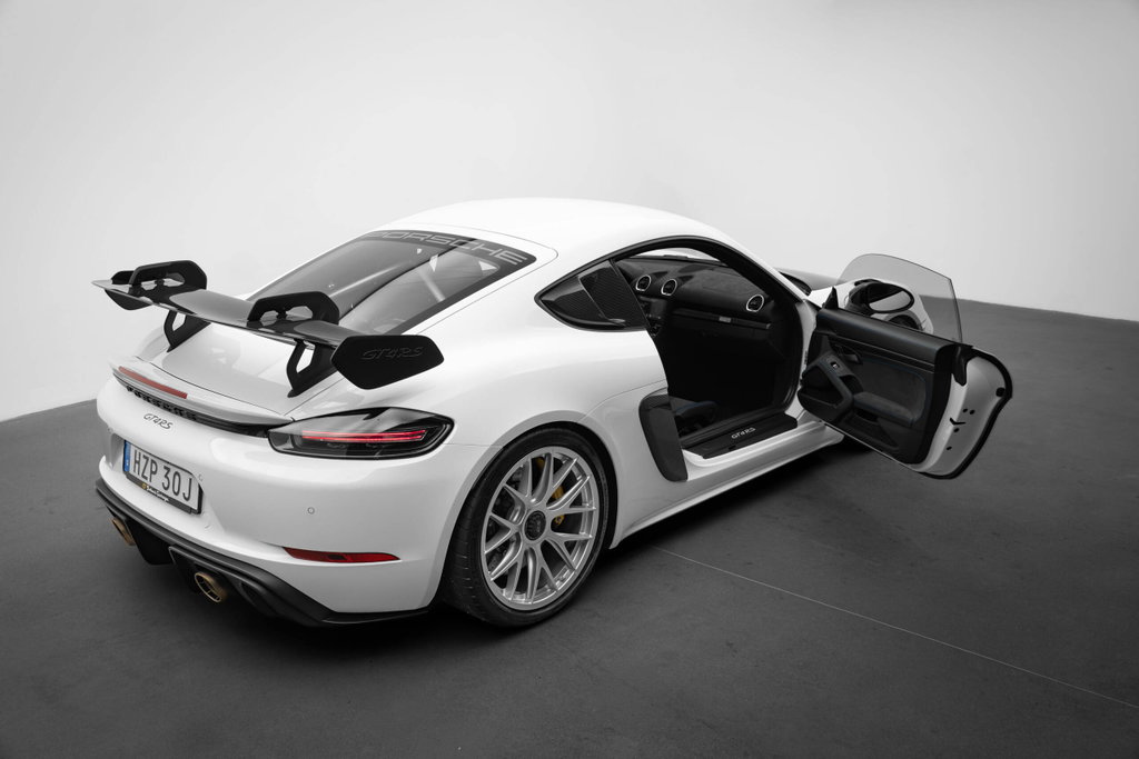 Porsche 718 Cayman GT4 RS