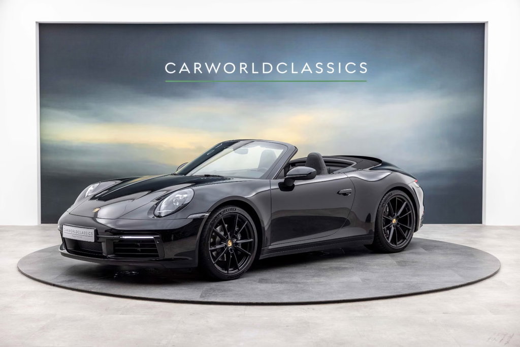 Porsche 992 Carrera