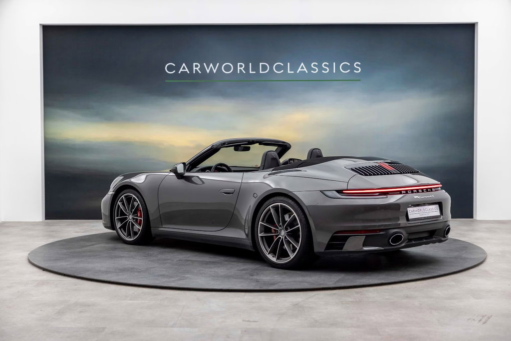 Porsche 992 Carrera 4S