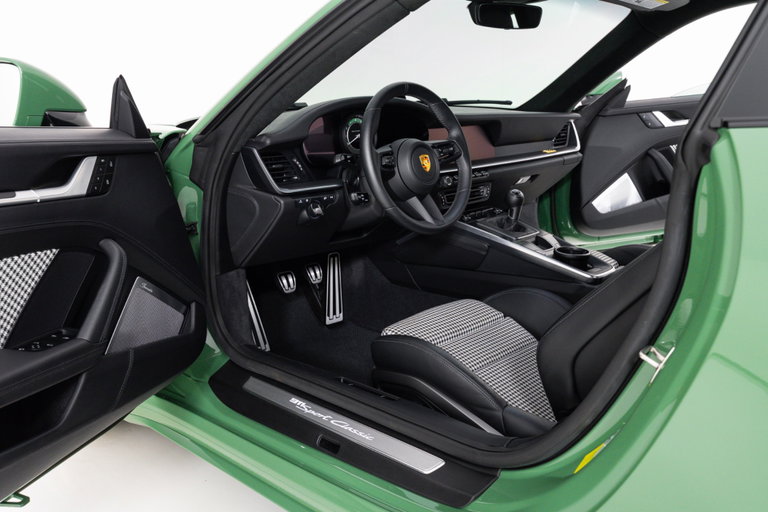 Porsche 992 Sport Classic