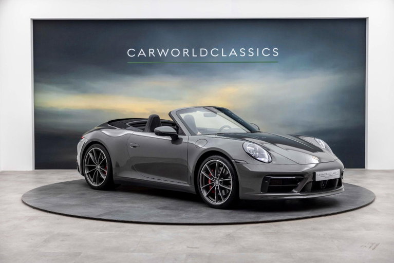 Porsche 992 Carrera 4S