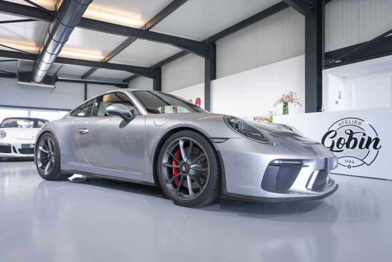 Porsche 991.2 GT3 Touring