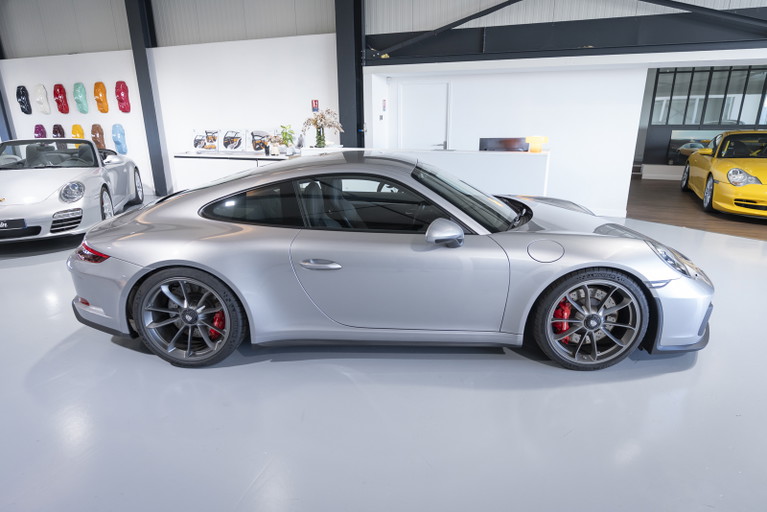 Porsche 991.2 GT3 Touring
