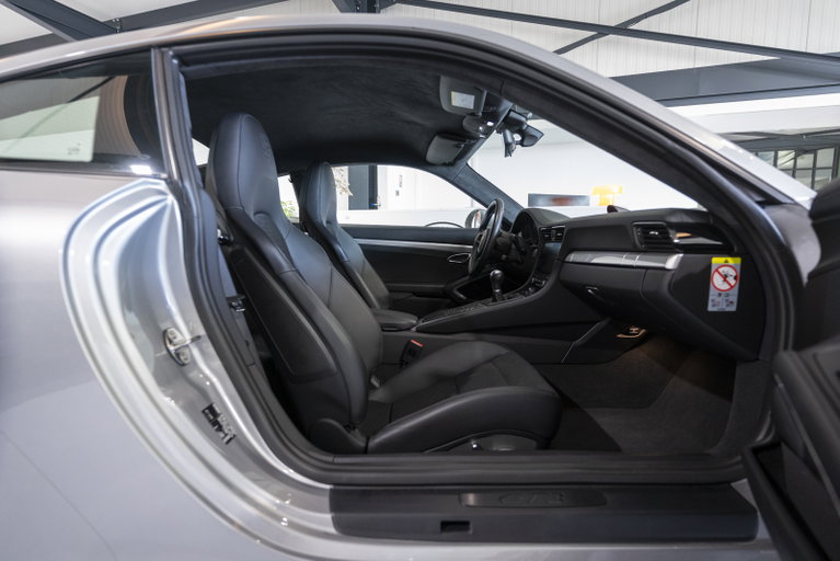 Porsche 991.2 GT3 Touring