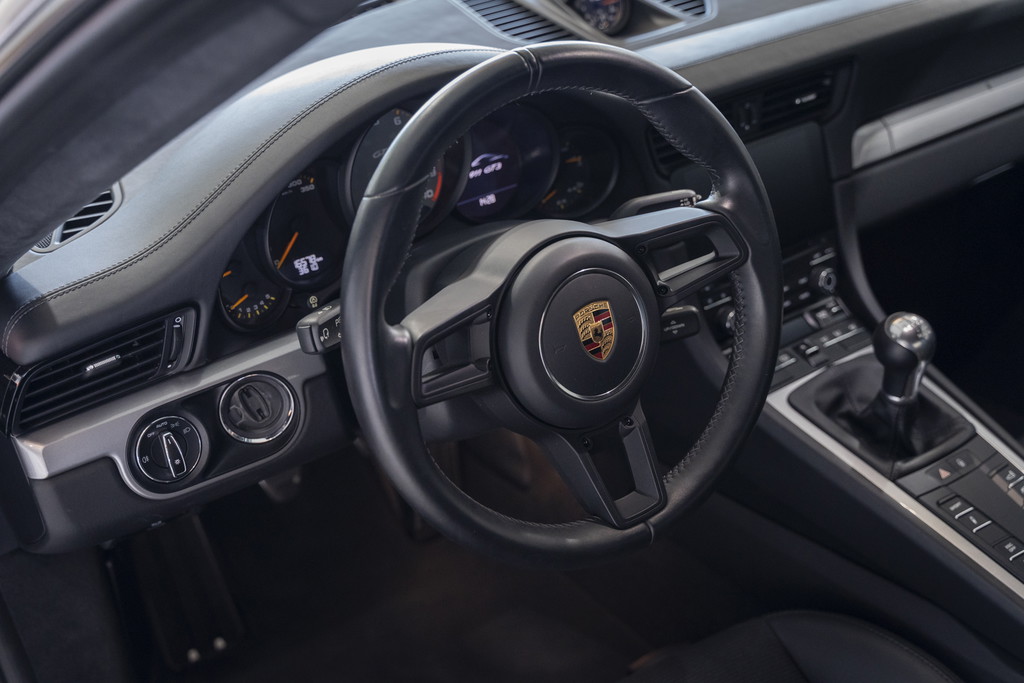 Porsche 991.2 GT3 Touring