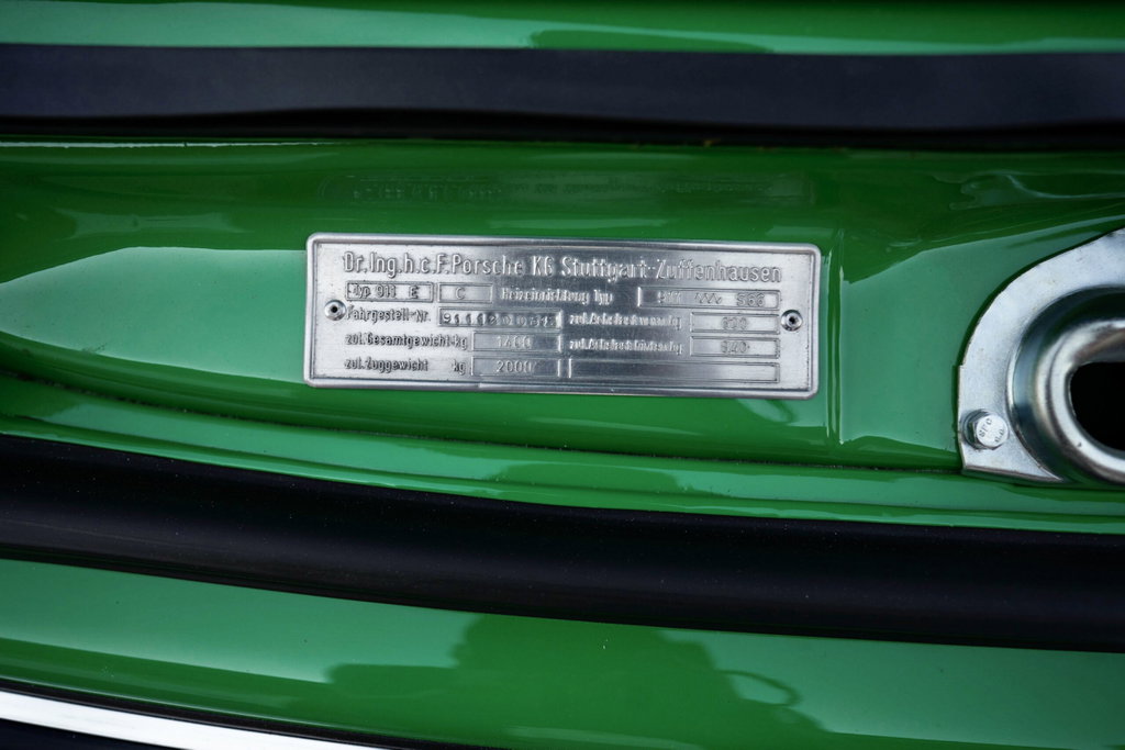 Porsche 911 E
