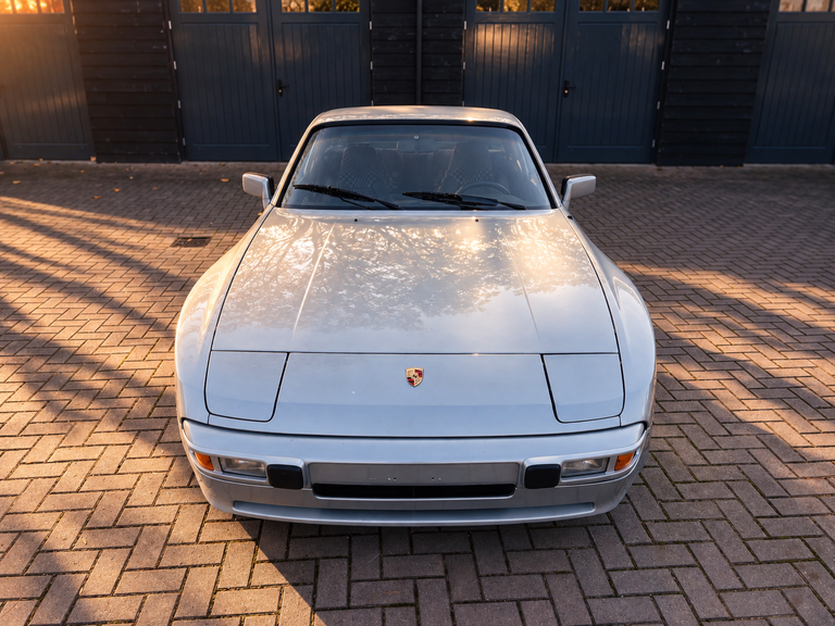 Porsche 944 Coupé