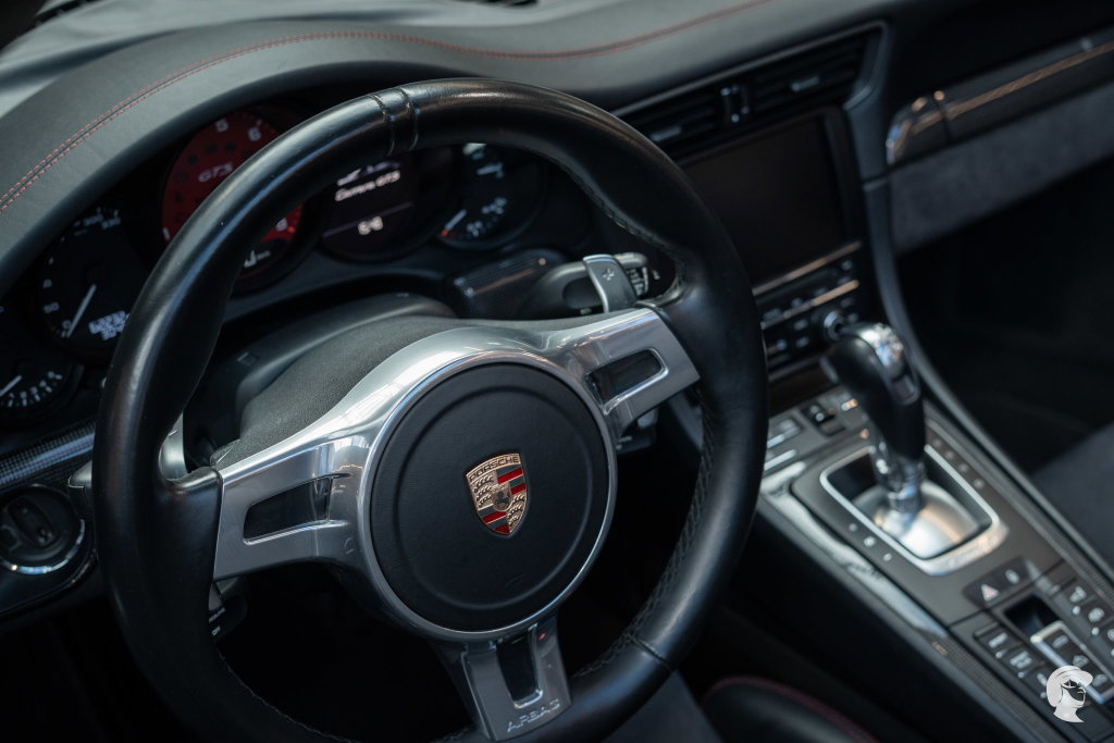 Porsche 991 Carrera GTS