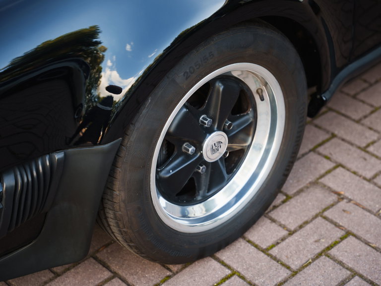 Porsche 911 Carrera 3.2 WTL