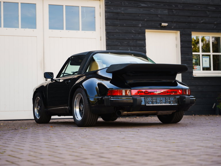 Porsche 911 Carrera 3.2 WTL