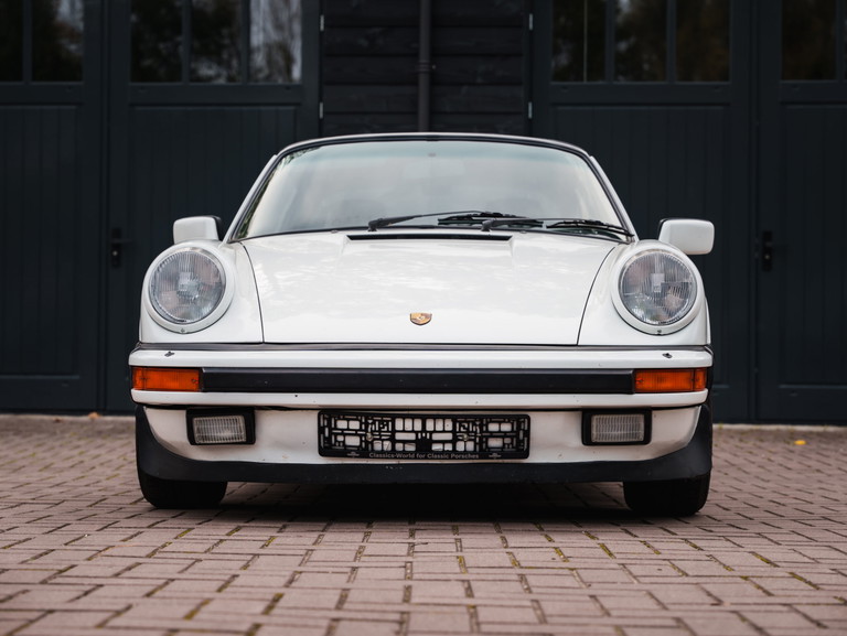 Porsche 911 Carrera 3.2 (US)