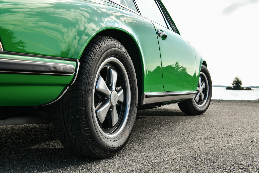 Porsche 911 E