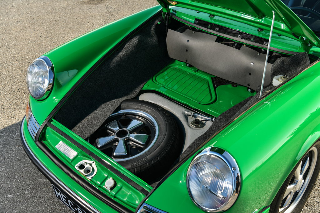Porsche 911 E