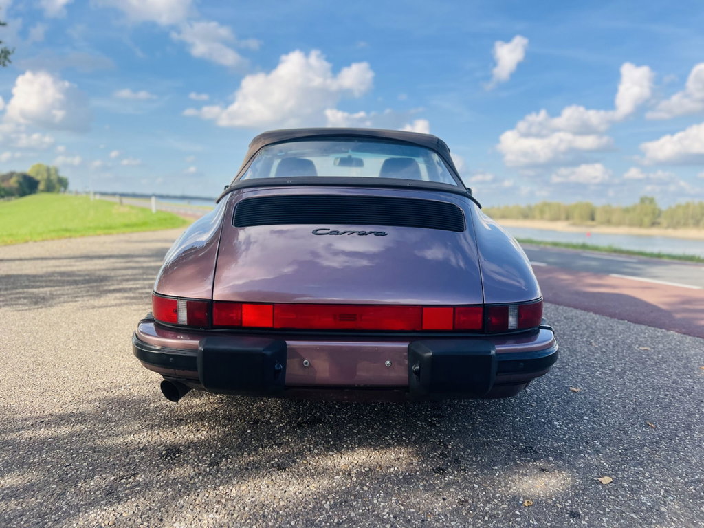 Porsche 911 Carrera 3.2 (US)