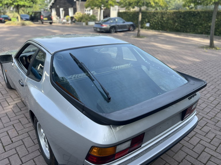 Porsche 944 Coupé