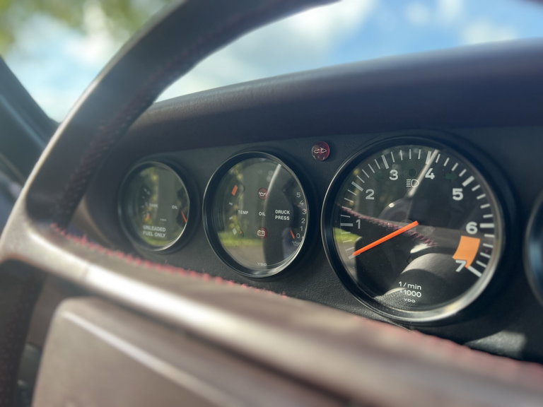 Porsche 911 Carrera 3.2 (US)