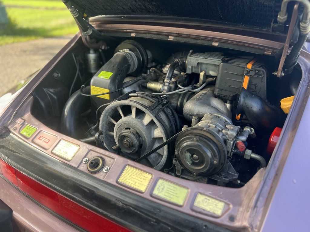 Porsche 911 Carrera 3.2 (US)