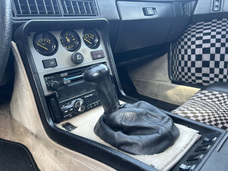 Porsche 944 Coupé