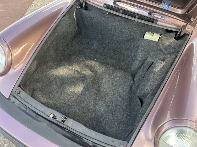 Porsche 911 Carrera 3.2 (US)