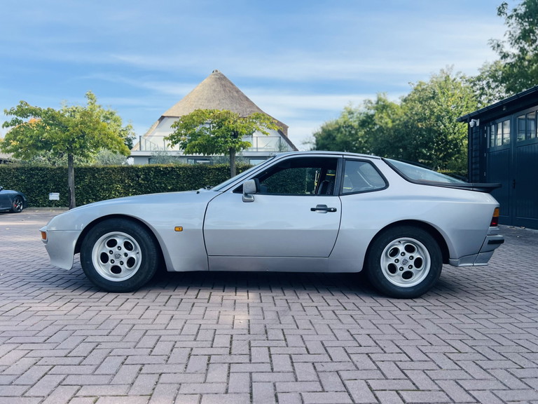 Porsche 944 Coupé