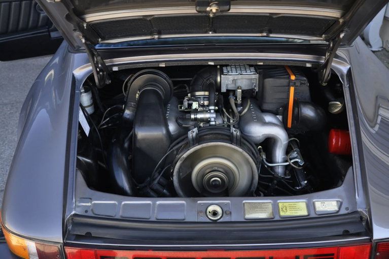 Porsche 911 Carrera 3.2