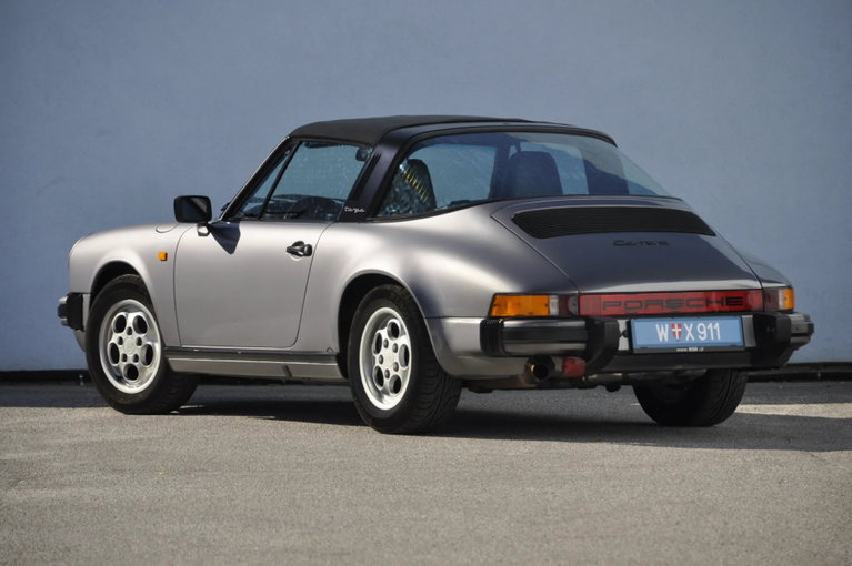 Porsche 911 Carrera 3.2
