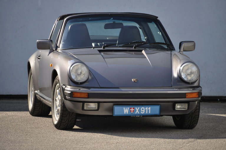 Porsche 911 Carrera 3.2