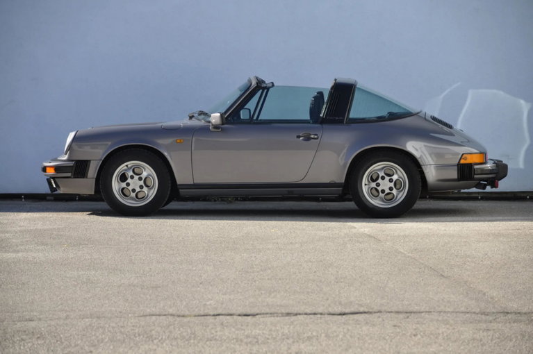 Porsche 911 Carrera 3.2