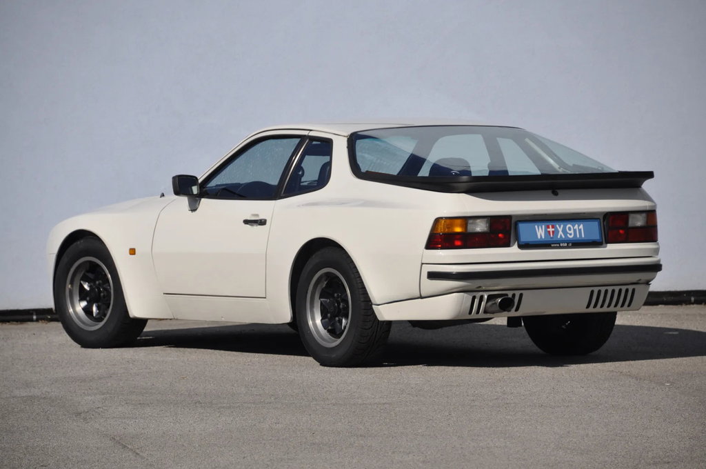 Porsche 944 Coupé