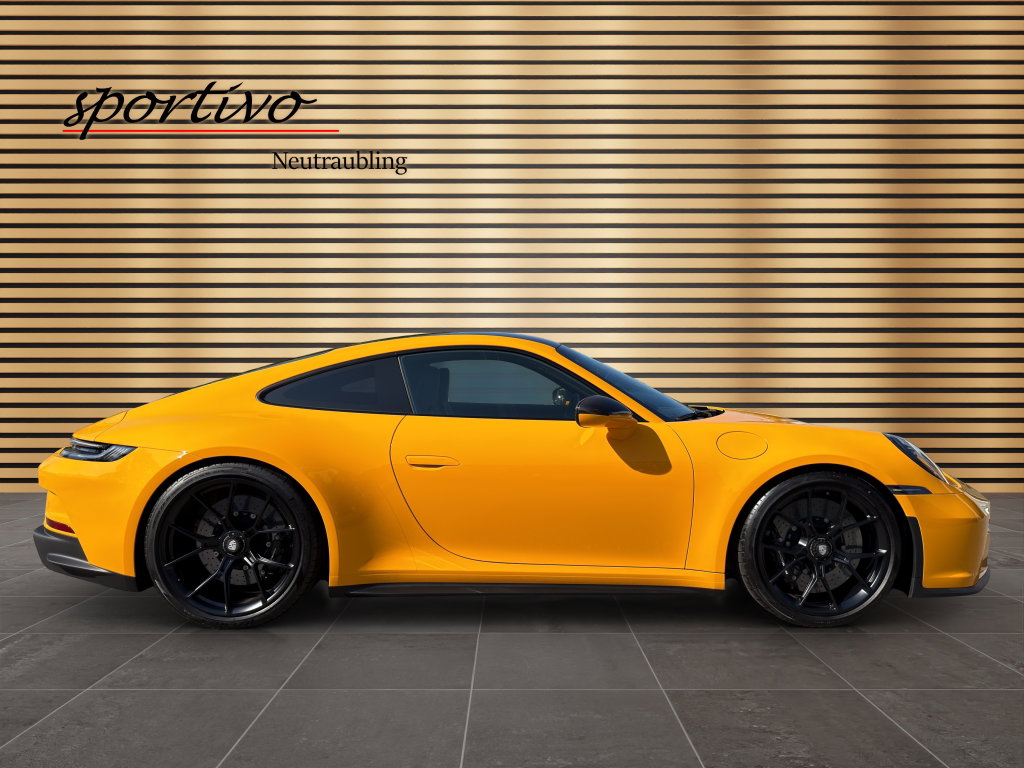 Porsche 992 GT3 Touring