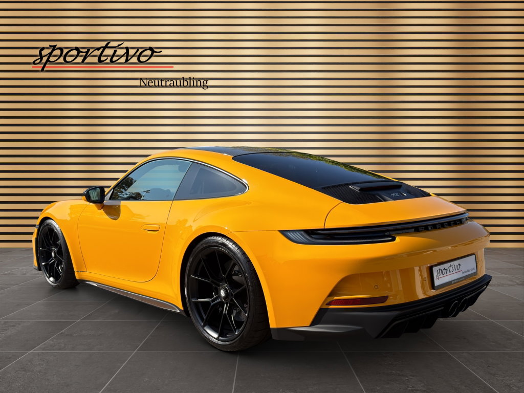 Porsche 992 GT3 Touring