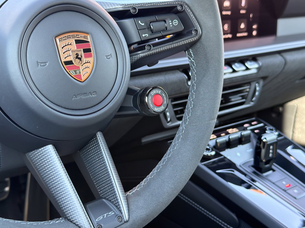 Porsche 992.2 Carrera GTS